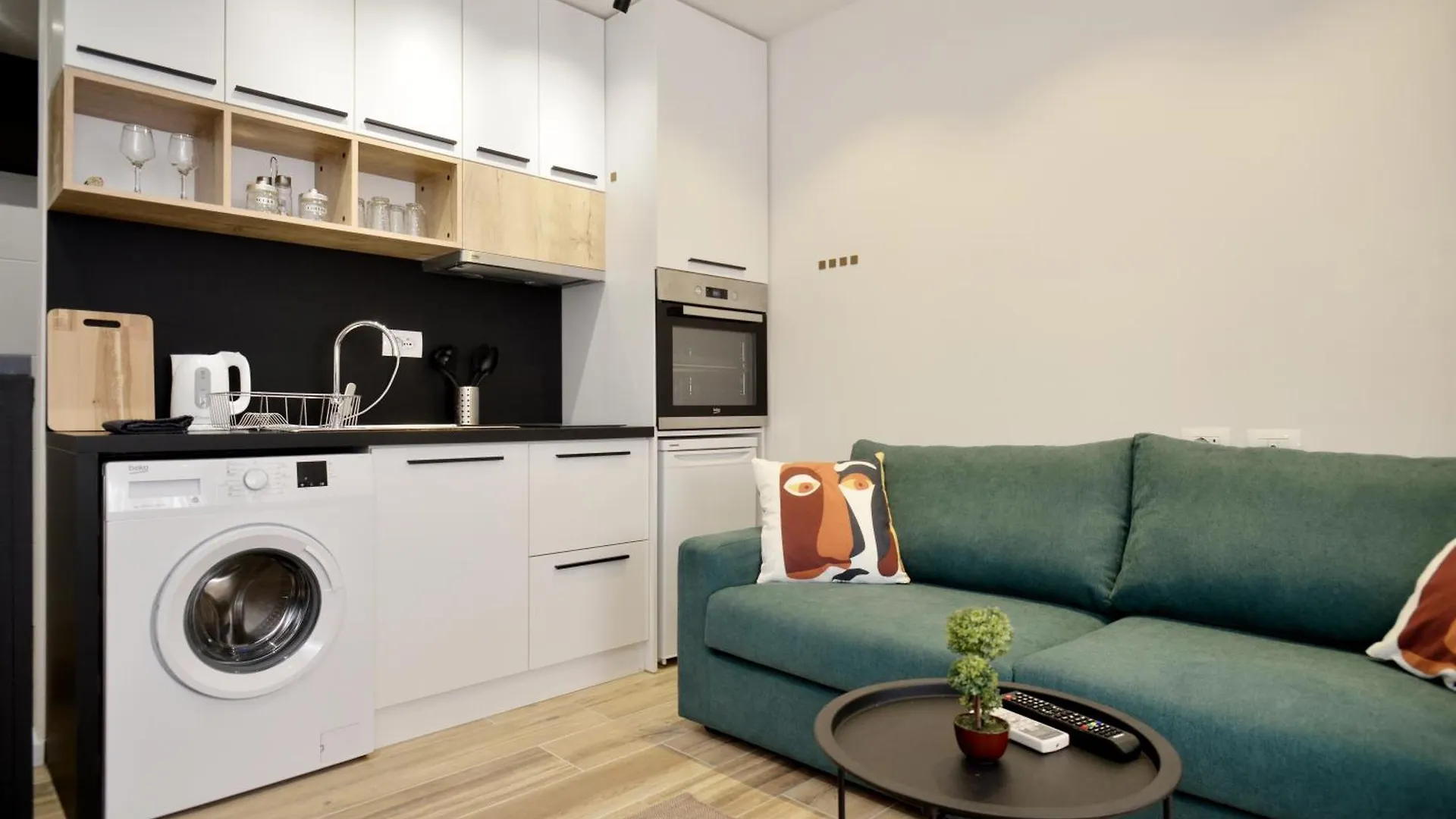 Central Studio Premium Tirana